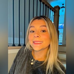 Meet your Posher, Isabella